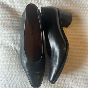 Black Leather Block Heel Shoes